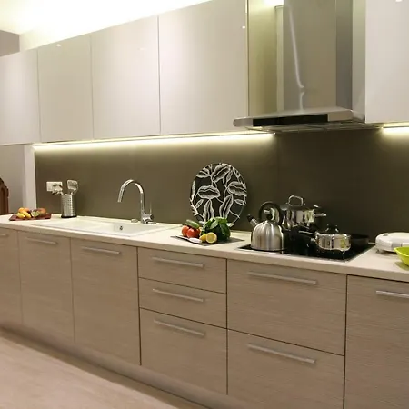 Elegant Acropolis Apartament *