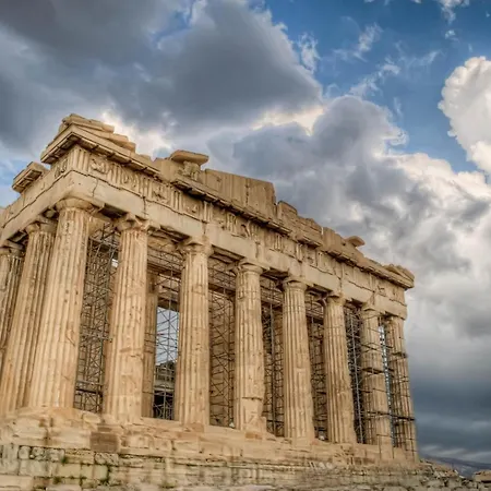 Elegant Acropolis Apartament *